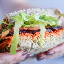 Rippers’ salad sanger.