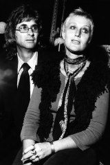 John e Merivale Hemmes in un negozio di Pitt Street nel 1972.