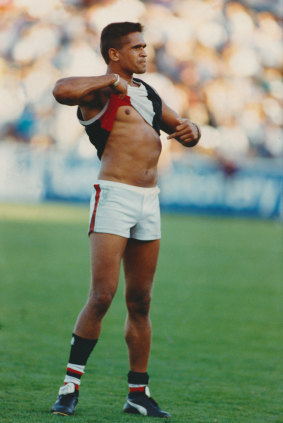 Wayne Ludbey's famous photo of Nicky Winmar.