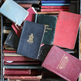 A collection of John Crust’s diaries and notebooks detailing his time working on the Canberra memorial. 