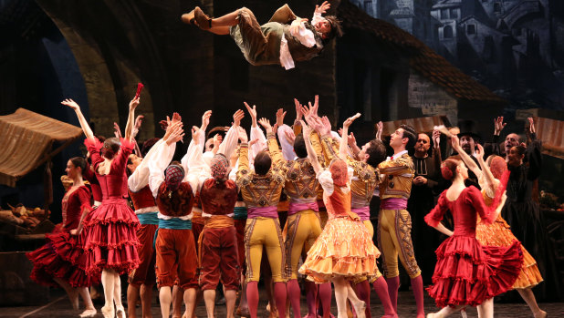 A preview of Teatro alla Scala Ballet Company's Don Quixote performance.