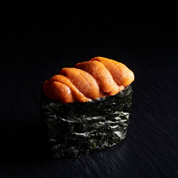 Sushi draped with sea urchin at Minamishima.