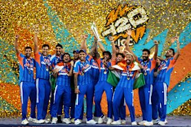 India lifts the World Cup trophy.