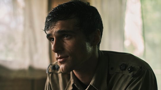 Jacob Elordi as young doctor Dorrigo Evans in The Narrow Road to the Deep North. 