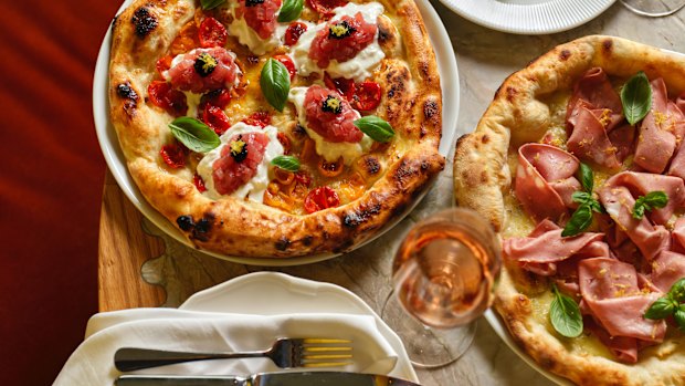 Napoletana and mortadella pizzas at Pizza'Mare.