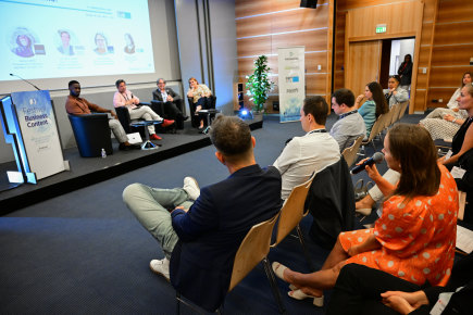 British television producer and presenter Patrick Aryee, Norwegian academic Leif Holst Jensen, American television producer Frank Spotnitz and moderator Mathilde Fiquet discuss AI’s potential impact on TV.