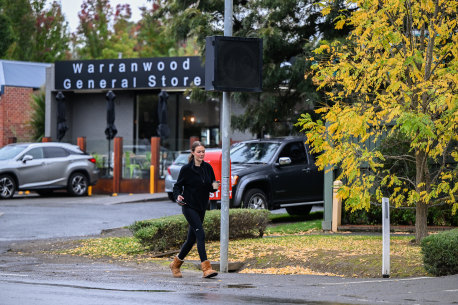 Warranwood is a leafy paradise in the suburbs.
