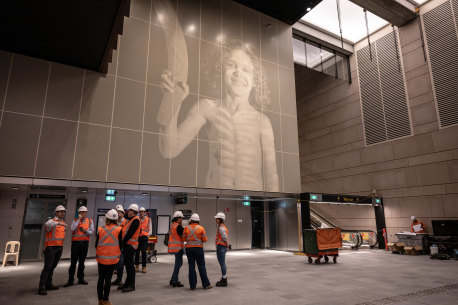 A giant mural of a local Aboriginal dancer on one of the concourse walls is the station’s showstopper.