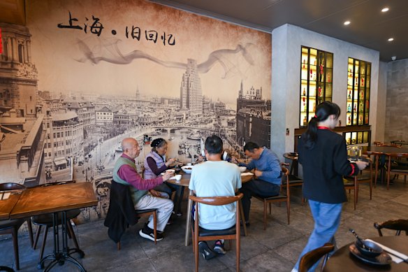A decoração e apresentação da comida colocam Modu à frente dos demais.