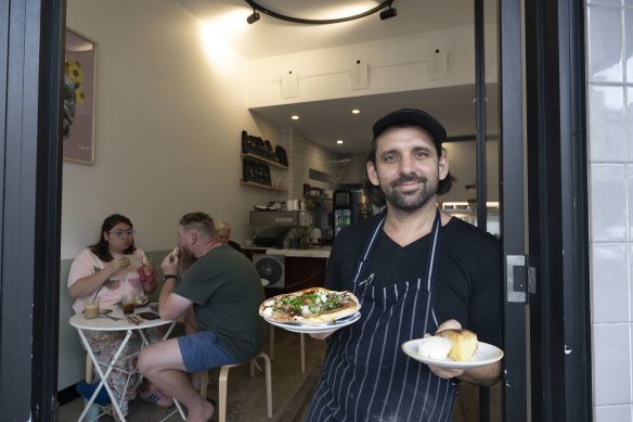 Chris Rummey brings the rat-a-tat, friendly energy and delicious food.