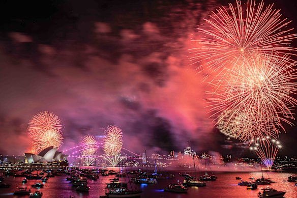 A cacophany of colour fronts the harbour.