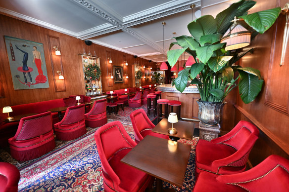 Le Splendide’s “downright rococo” interior.