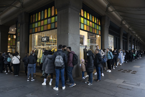 The long queue at the Lune pop-up store at the Queen Victoria Building on Friday morning.
