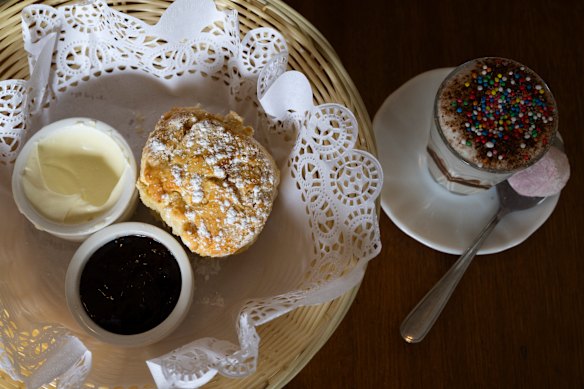 Kids’ Devonshire tea.