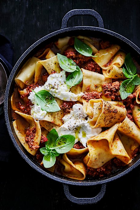 Quick pork and veal ragu recipe with rag pasta and burrata