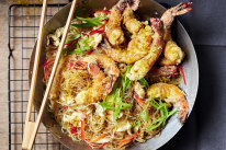 15-minute Singapore-style noodles with crispy prawns.