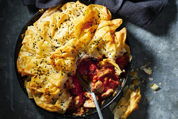 Tomatoes and peppers add a ray of sunshine to this cosy chicken pie.