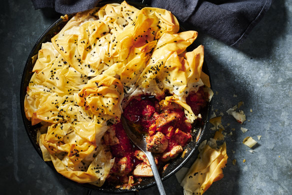 Tomatoes and peppers add a ray of sunshine to this cosy chicken pie.