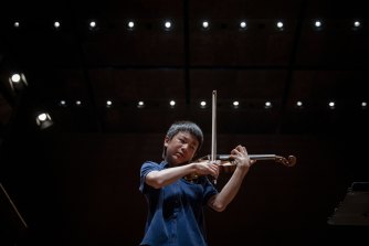 Sheer concentration as Christian Li performs Tchikovsky’s violin concerto.
