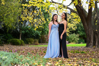 Skyla Ruthven (left) and Taya Minin are year 12 students from McKinnon High. 