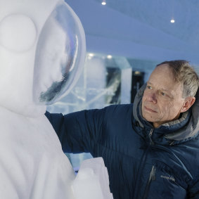 Icebar in Orbit.