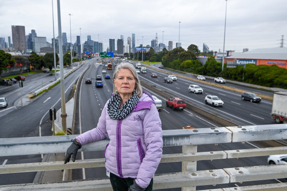 Cath Ward says she will try catching a replacement bus but fears it could take up to two hours to get to from Newport to her workplace in Port Melbourne. 