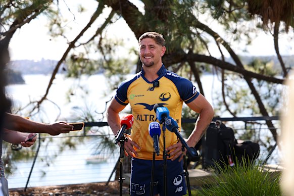 Zac Lomax jokes about Joseph-Aukuso Suaalii during a press call.