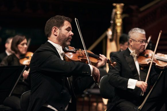 Andrew Haveron gave a commanding performance of the Elgar Violin Concerto.