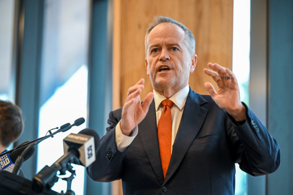 The opposition’s spokesman on government services Bill Shorten said there were still questions that needed to be answered.