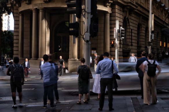 Experts predict that if Australia is hit by a recession, people will be less likely to leave their jobs in 2023.