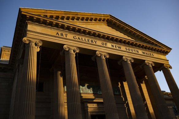 Art Gallery of NSW is within strolling distance.