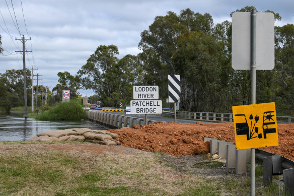 The Patchell bridge over the Loddon River, in Kerang, has been closed due to the floods.
