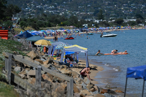 Monday’s public holiday is expected to be a scorcher, with temperatures above 40 degrees in Melbourne.