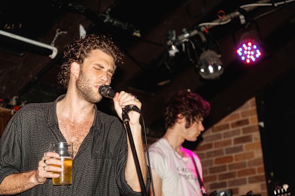 The band are at their best when they build a groove and let people sink into it