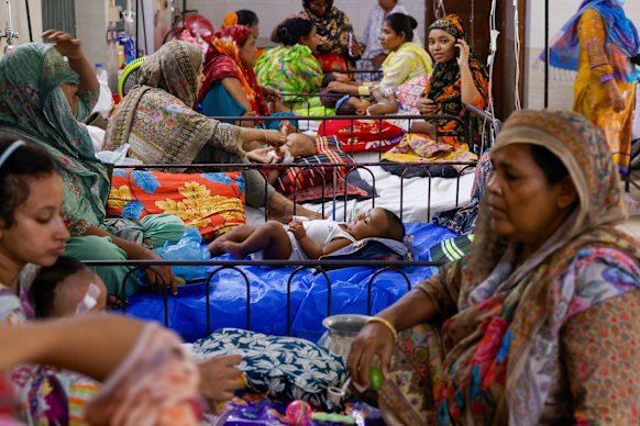 Children receive treatment for measles at Bangladesh Shishu Hospital and Institute in Dhaka.