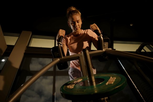 Eleanor Patterson training at the NSW Institute of Sport after coming back from a foot fracture.