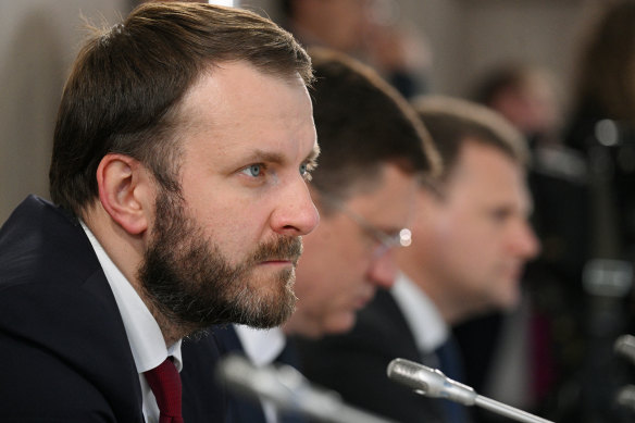 Russian President Vladimir Putin’s economic aide Maxim Oreshkin has blamed Russia’s central bank for the declining value of the rouble.