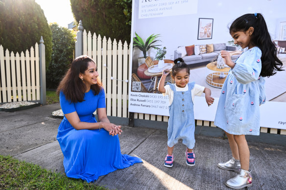 Dharmika Makwana with her daughters, Arzu and Anika. 