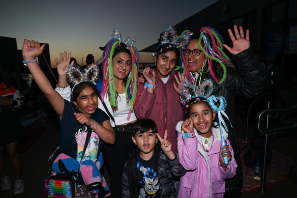 Ruhi Dalwadi (far right) and her family, including kids Aaliyah, Saanjh, Mehak and Yuvraj. 