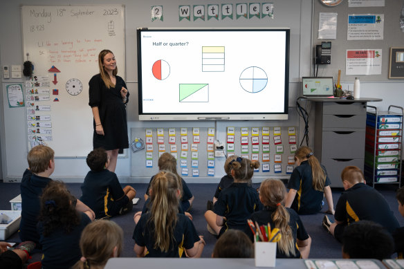 Teacher Codi Wood taking a maths class at Windsor South Public. It is one of a few dozen NSW public schools under the EAST network that has shifted their teaching approach in recent years.