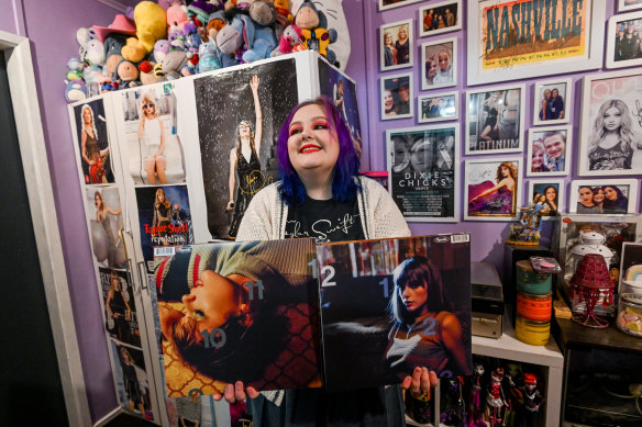 taylor swift midnights vinyl clock IN HAND (not vinyls)