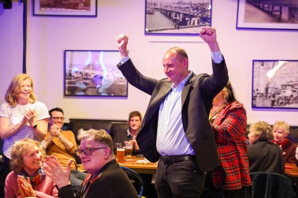 Inner West mayor Darcy Bryne celebrates at the Leichhardt Bowlo.