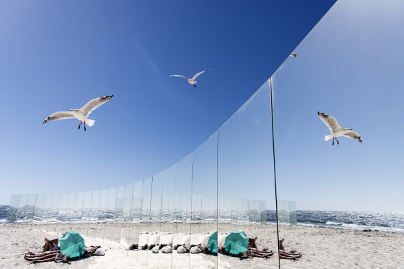 Johan Gjode - The Desert Island - Sculpture By The Sea, Cottesloe 2018.