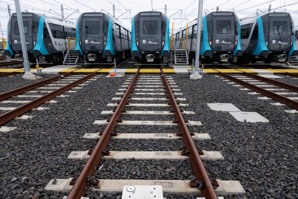 The first train to travel along the new line under Sydney Harbor will begin its journey around 2am on Friday at a major marshalling yard in north-west Sydney.