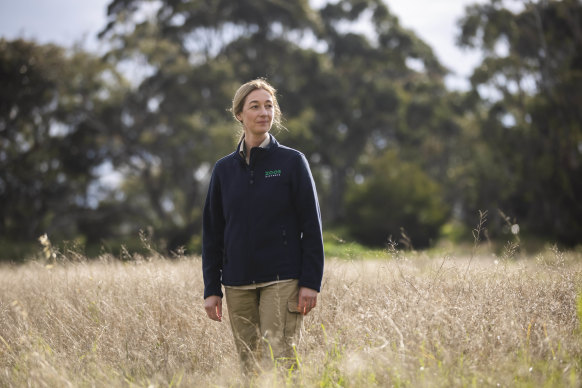 Veteran keeper Lucy Truelson has played a key role in Melbourne Zoo’s drive to give its elephants greater autonomy.