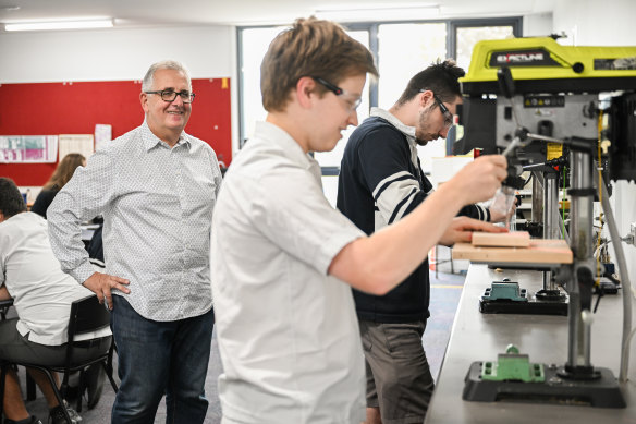 Master of teaching student Mr De Cata with VCE students at Rosehill Secondary College.