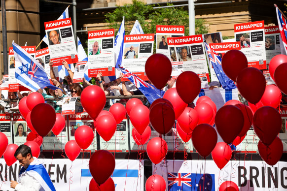 Thousands attend a pro-Israeli rally in Sydney’s Martin Place and march to Circular Quay on Sunday.