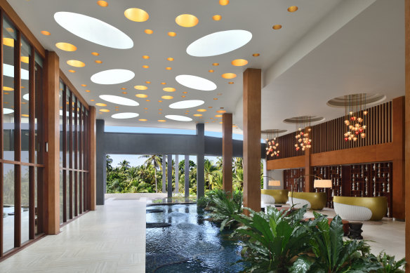 Its open-air hallways weave contemporary fixtures with heritage design.