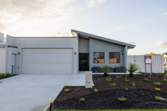 This Ellenbrook home was completed quickly using prefab technology. 