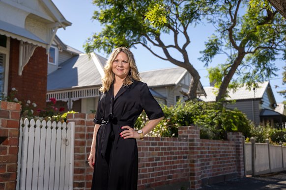 Tennille Burnup is looking to buy a unit.